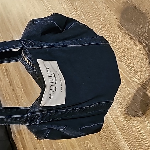 HIDDEN DENIM gym bag. NWOTS, Zipper Closure!! Good size - Picture 8 of 11